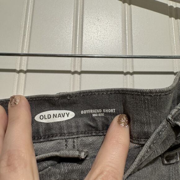 Old Navy Boyfriend Shorts Gray Denim Plus Size 18 - Picture 4 of 6